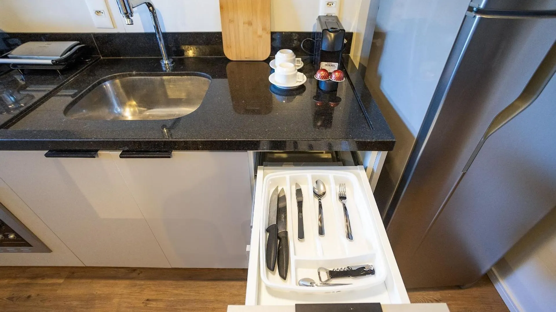 Apartament Expand Pinheiros São Paulo 0*,  Brazylia