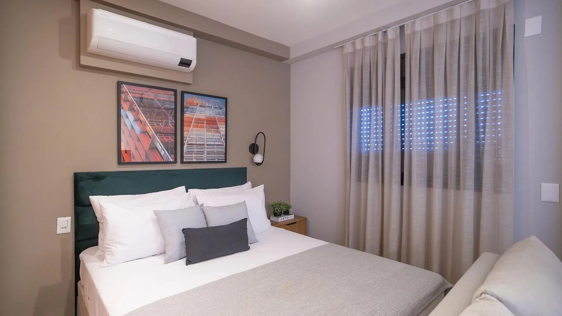 Apartament Expand Pinheiros São Paulo 0*,  Brazylia
